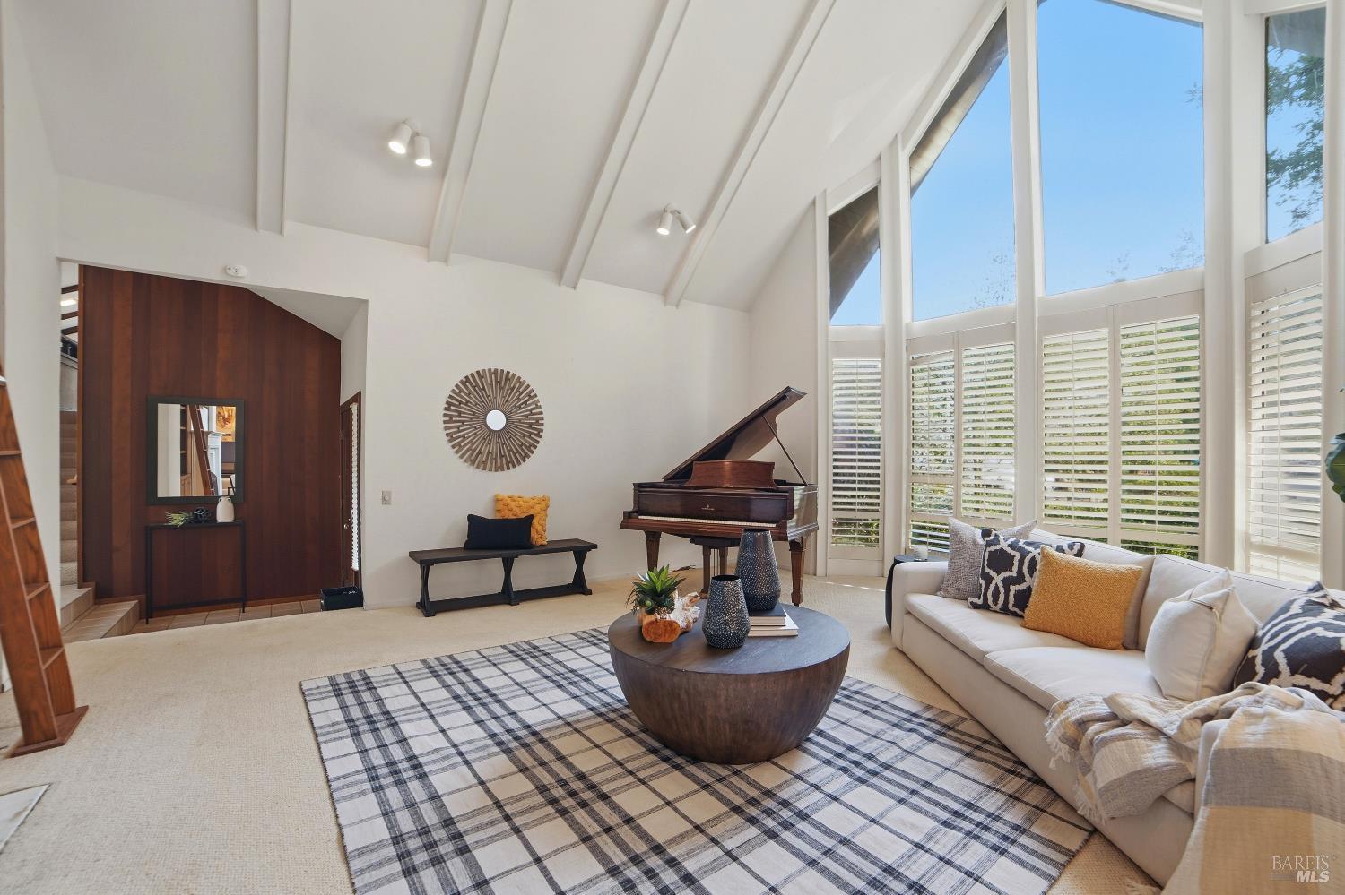 Detail Gallery Image 6 of 51 For 2656 Fir Park Way, Santa Rosa,  CA 95404 - 3 Beds | 2/1 Baths