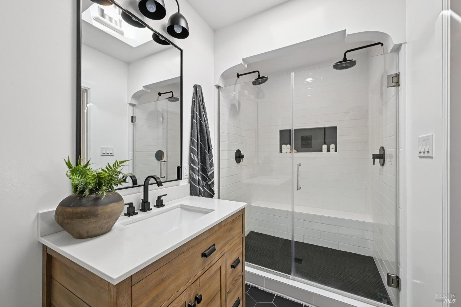 Detail Gallery Image 44 of 70 For 144 Morningside Dr, San Anselmo,  CA 94960 - 3 Beds | 2 Baths