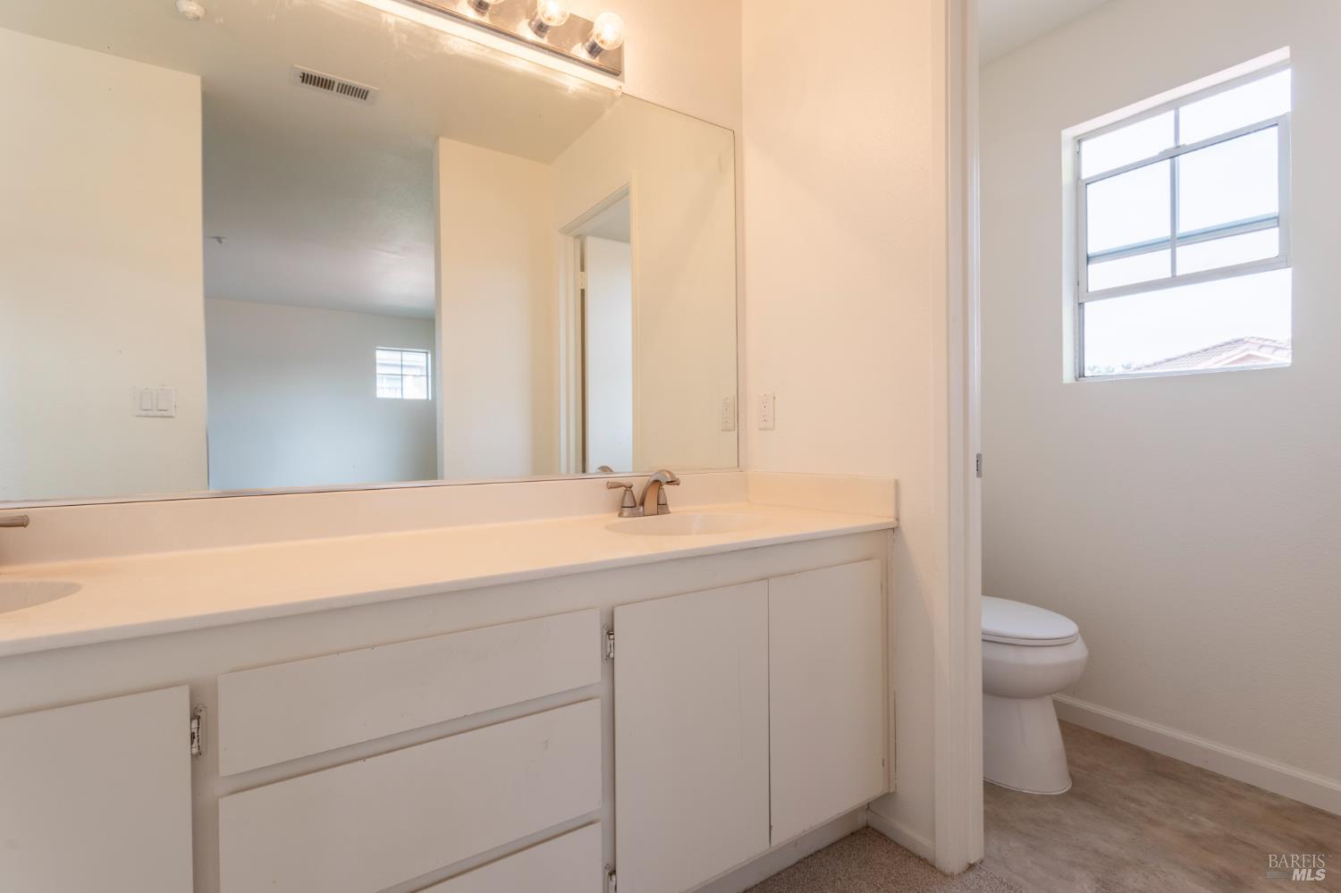 Detail Gallery Image 34 of 42 For 33004 Calle La Mirada Cmn, Union City,  CA 94587 - 3 Beds | 2/1 Baths