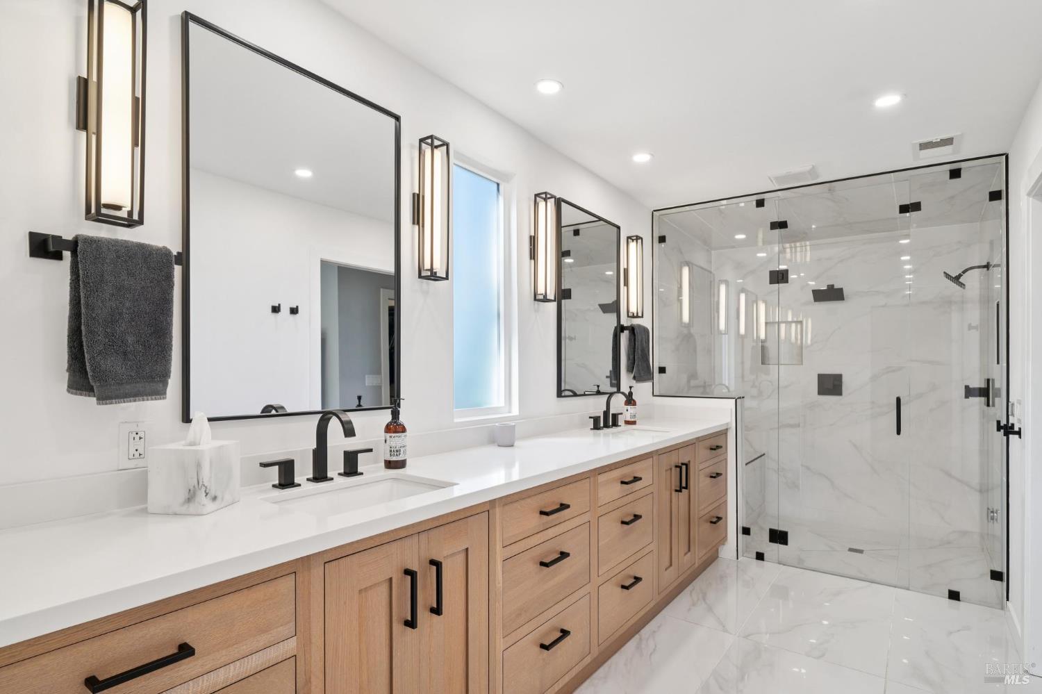 Detail Gallery Image 32 of 58 For 1372 Larkin Dr, Sonoma,  CA 95476 - 3 Beds | 3 Baths