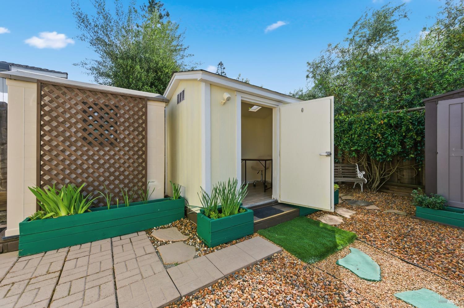 Detail Gallery Image 29 of 34 For 5514 Mulberry Dr, Santa Rosa,  CA 95409 - 4 Beds | 2 Baths