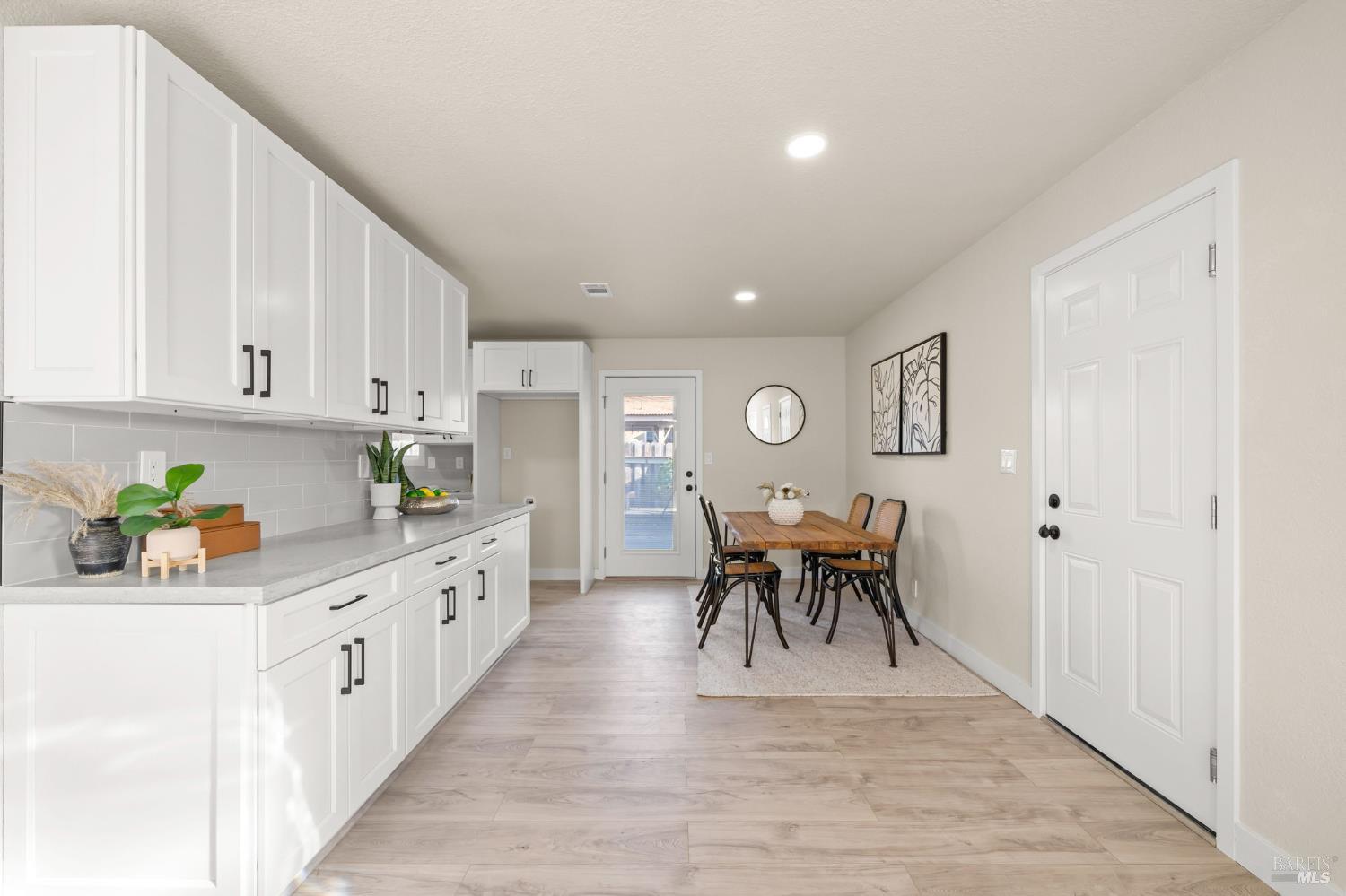 Detail Gallery Image 9 of 31 For 1113 Kellogg St, Suisun City,  CA 94585 - 4 Beds | 2 Baths