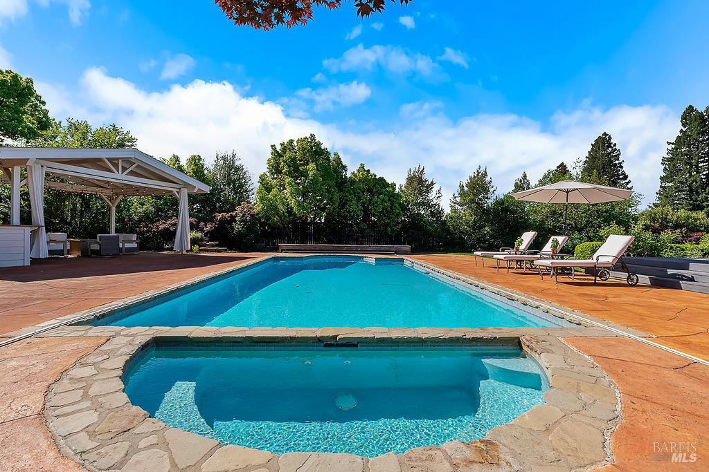 Detail Gallery Image 38 of 70 For 15119 Grove St, Healdsburg,  CA 95448 - 3 Beds | 3/1 Baths