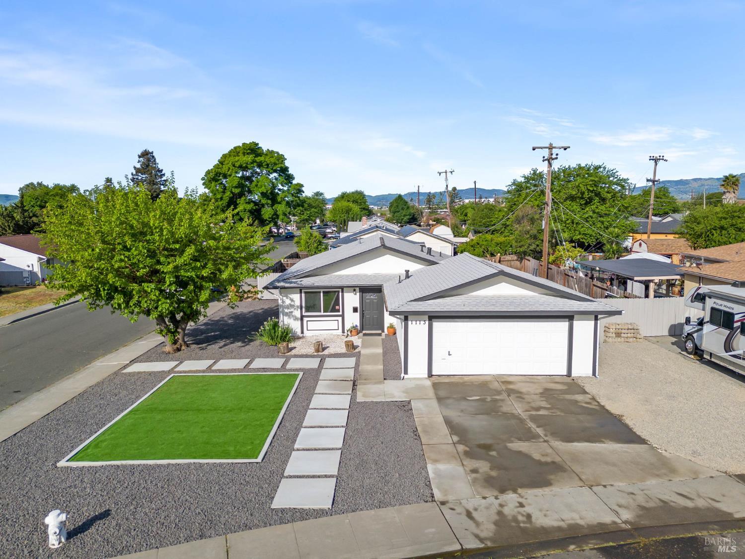 Detail Gallery Image 2 of 31 For 1113 Kellogg St, Suisun City,  CA 94585 - 4 Beds | 2 Baths