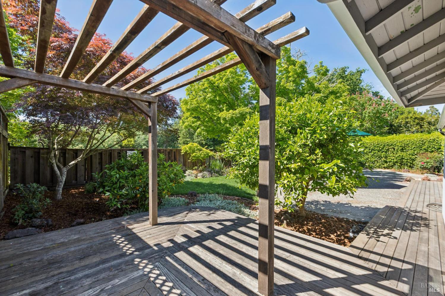 Detail Gallery Image 45 of 62 For 85 Berens Dr, Kentfield,  CA 94904 - 3 Beds | 2 Baths
