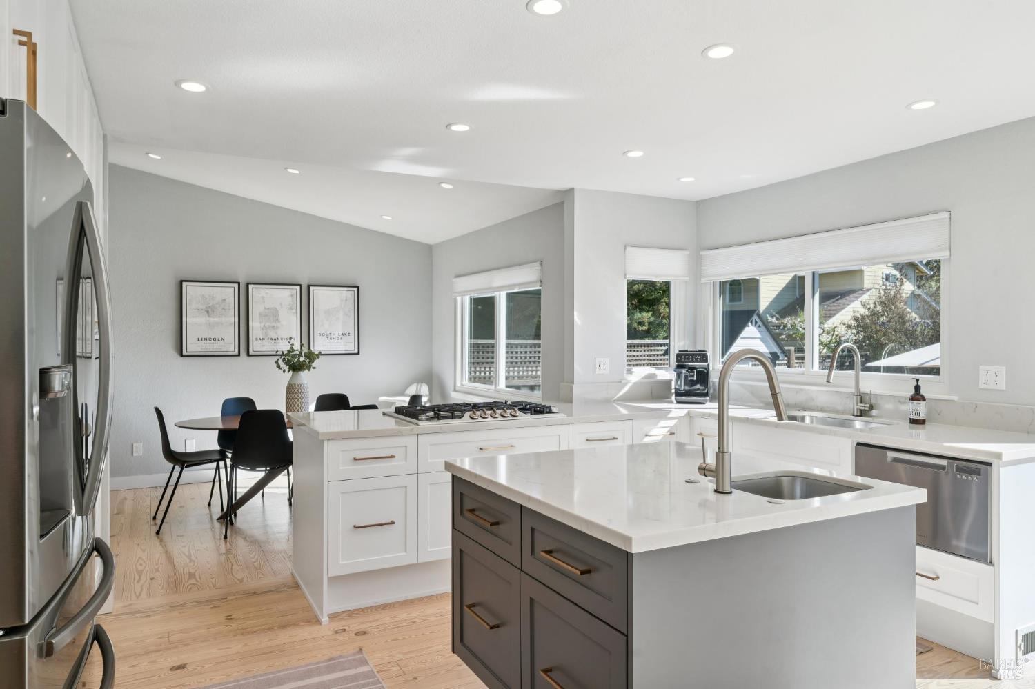 Detail Gallery Image 16 of 58 For 1372 Larkin Dr, Sonoma,  CA 95476 - 3 Beds | 3 Baths