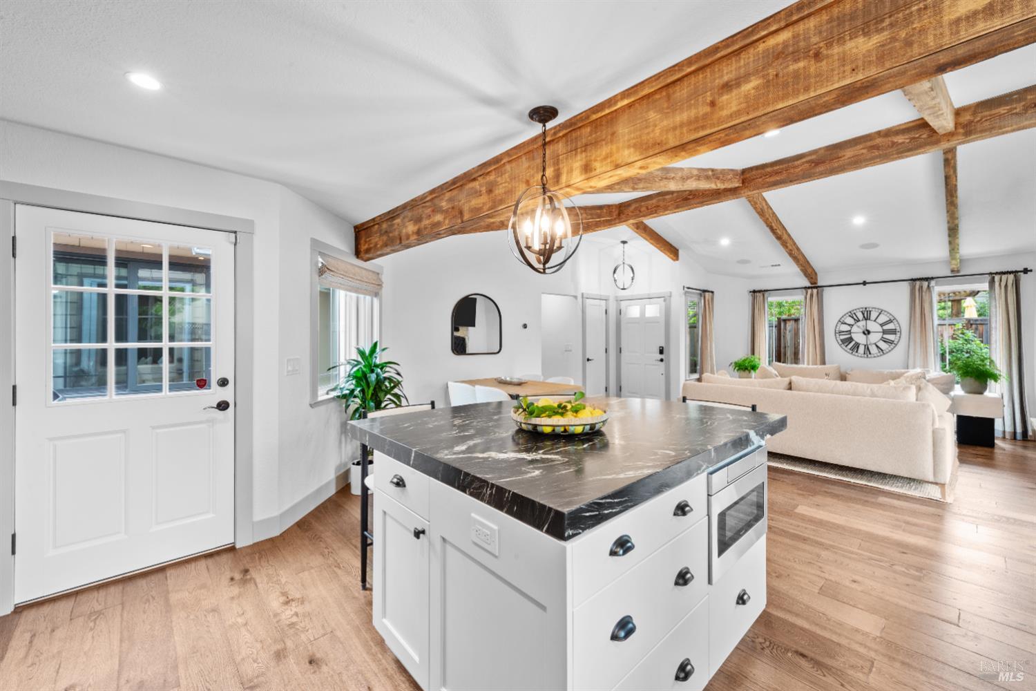 Detail Gallery Image 16 of 69 For 1929 Vintner Ct, Yountville,  CA 94599 - 3 Beds | 2 Baths