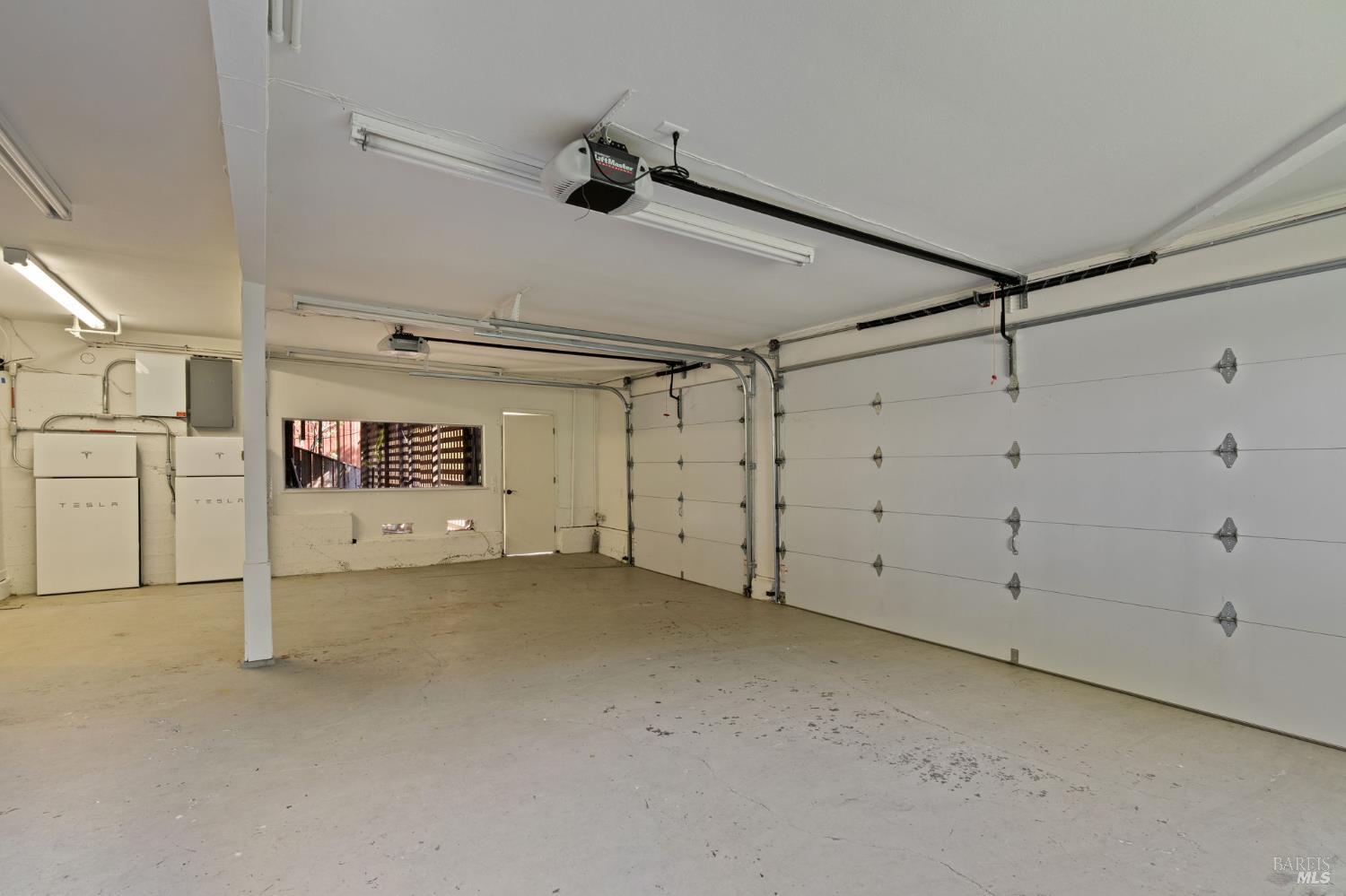 Detail Gallery Image 43 of 58 For 21 Hillside Ave, Kentfield,  CA 94904 - 5 Beds | 3/1 Baths