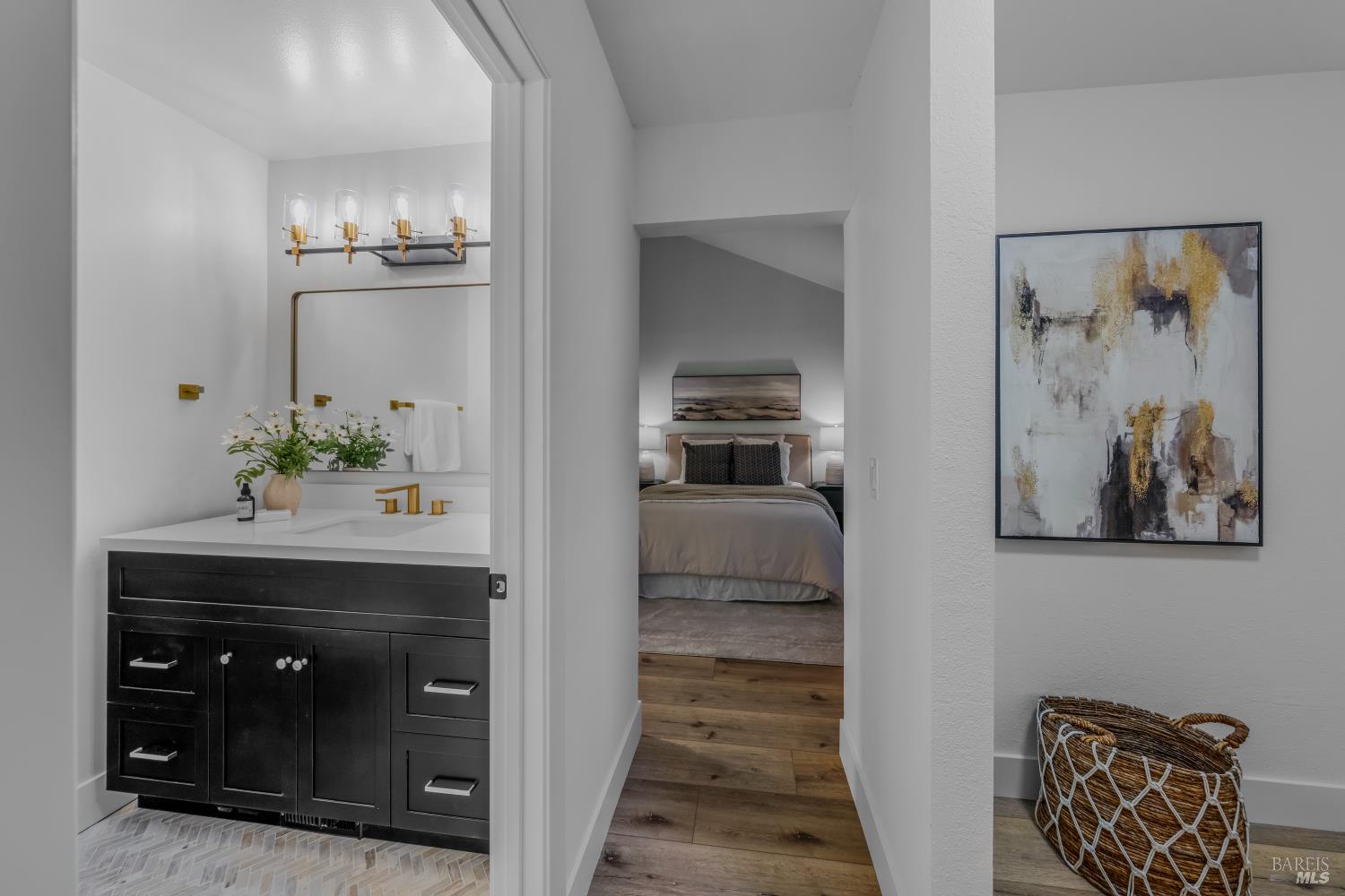 Detail Gallery Image 26 of 30 For 202 Albion Ct, Novato,  CA 94947 - 3 Beds | 2/1 Baths