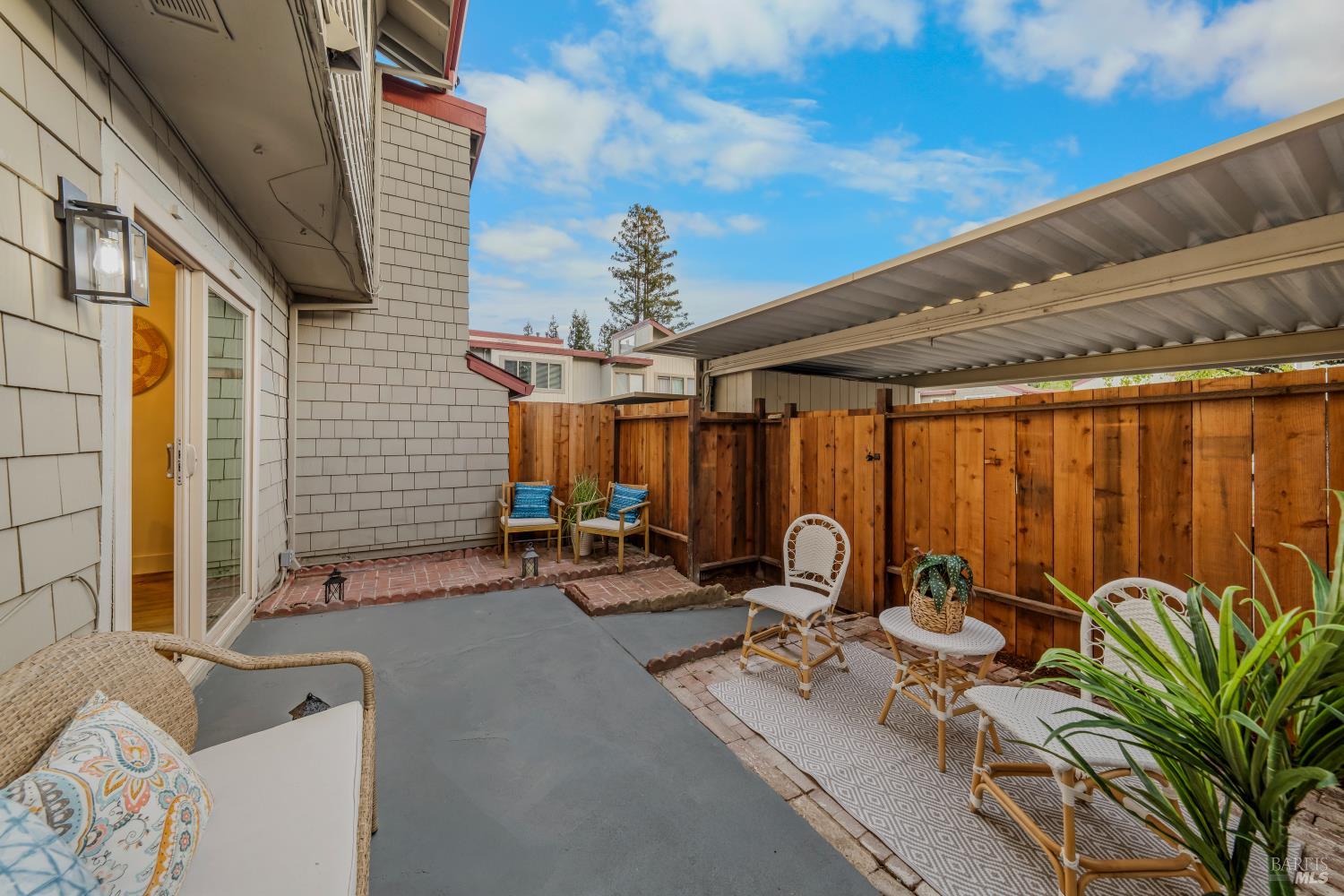 Detail Gallery Image 9 of 30 For 202 Albion Ct, Novato,  CA 94947 - 3 Beds | 2/1 Baths