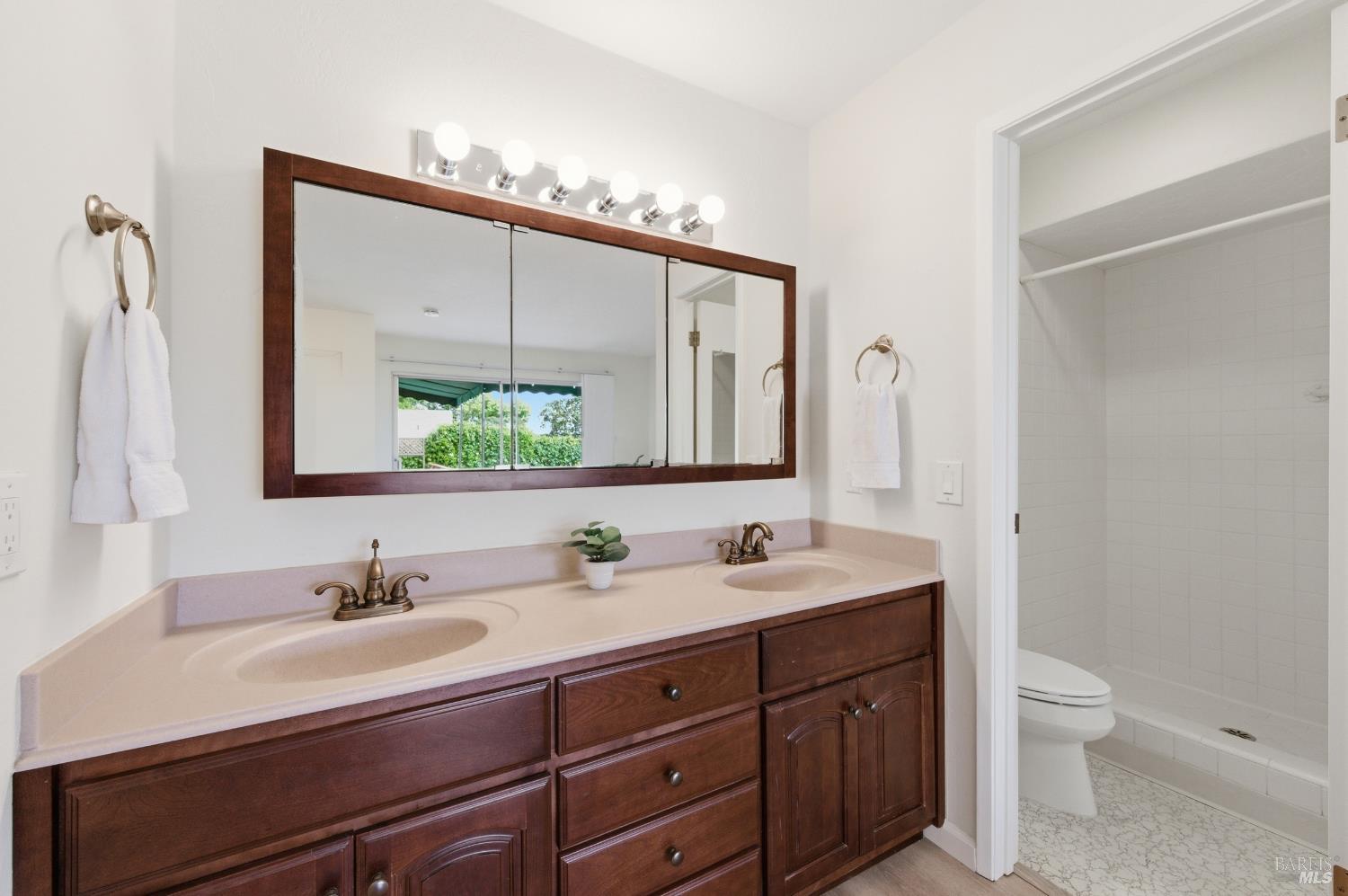 Detail Gallery Image 19 of 34 For 5514 Mulberry Dr, Santa Rosa,  CA 95409 - 4 Beds | 2 Baths