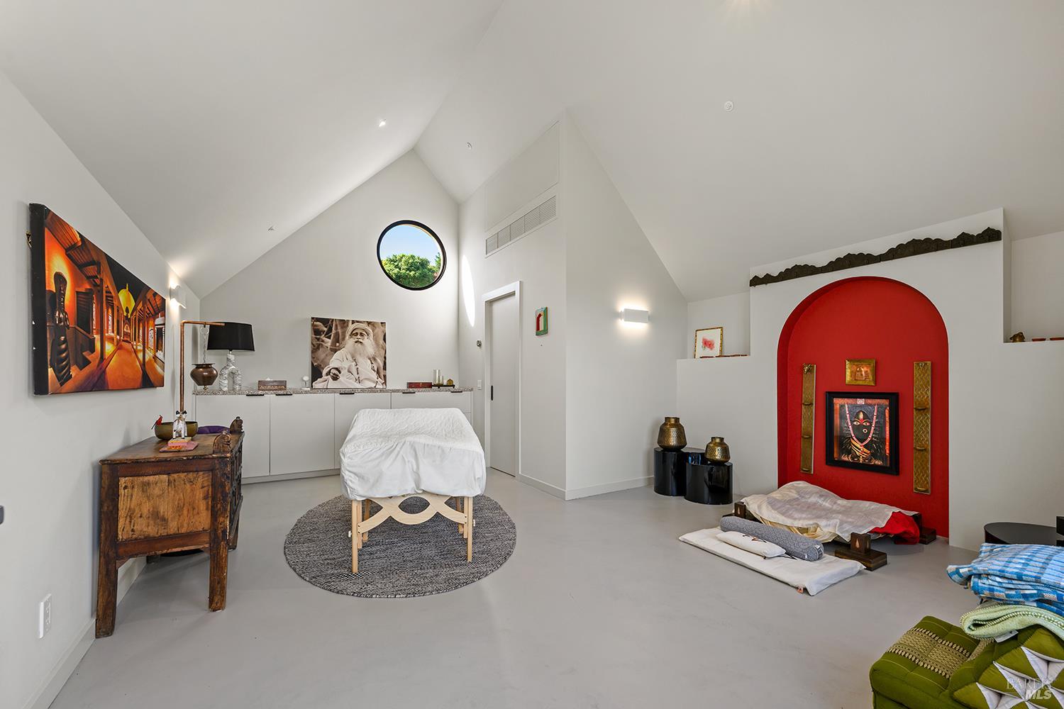 Detail Gallery Image 57 of 69 For 8 Mariposa Ct, Tiburon,  CA 94920 - 4 Beds | 5/2 Baths