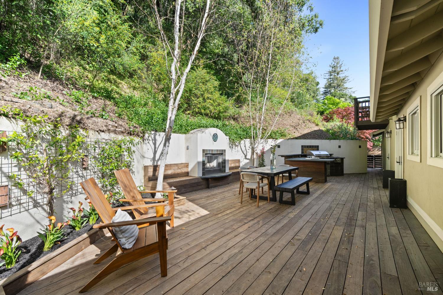 Detail Gallery Image 46 of 58 For 21 Hillside Ave, Kentfield,  CA 94904 - 5 Beds | 3/1 Baths