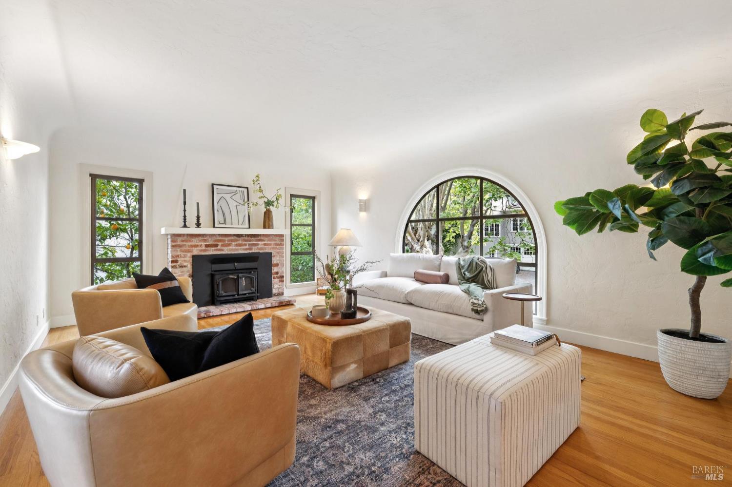 Detail Gallery Image 13 of 46 For 36 Lincoln Park, San Anselmo,  CA 94960 - 3 Beds | 2 Baths