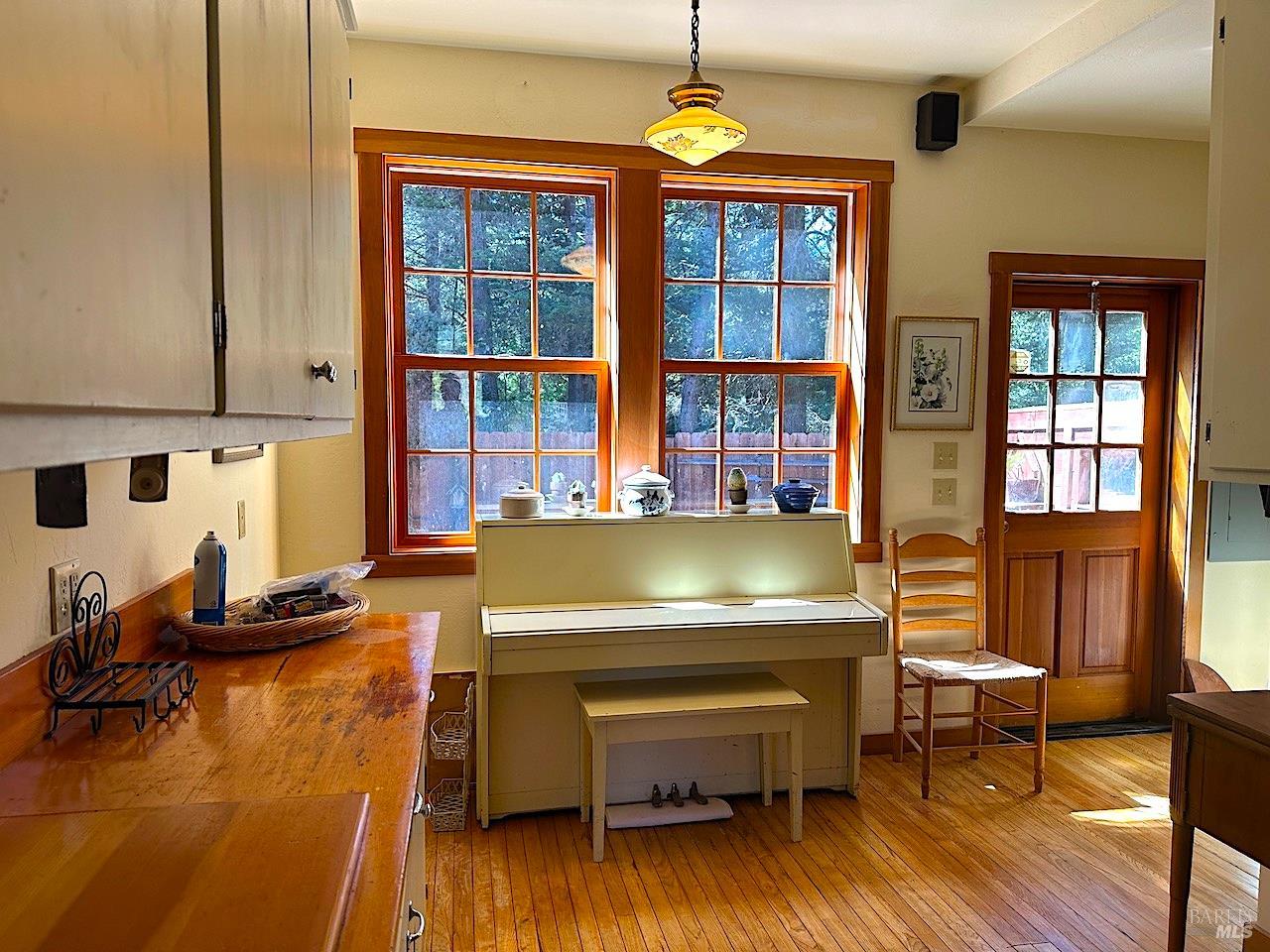 Detail Gallery Image 18 of 27 For 10360 Gary Ln, Mendocino,  CA 95460 - 2 Beds | 1/1 Baths