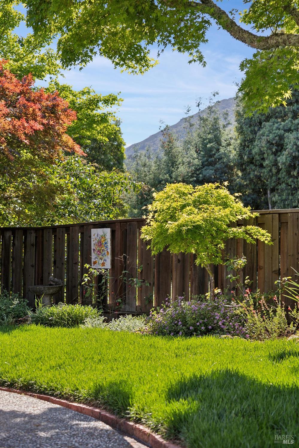 Detail Gallery Image 48 of 62 For 85 Berens Dr, Kentfield,  CA 94904 - 3 Beds | 2 Baths