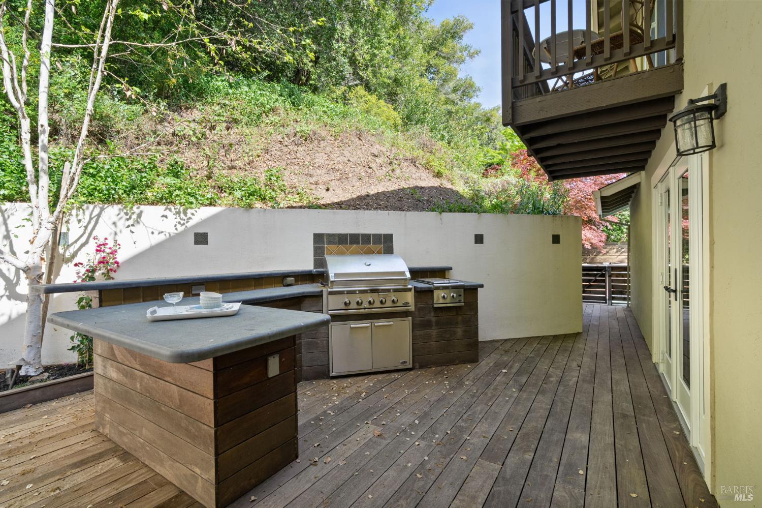 Detail Gallery Image 47 of 58 For 21 Hillside Ave, Kentfield,  CA 94904 - 5 Beds | 3/1 Baths