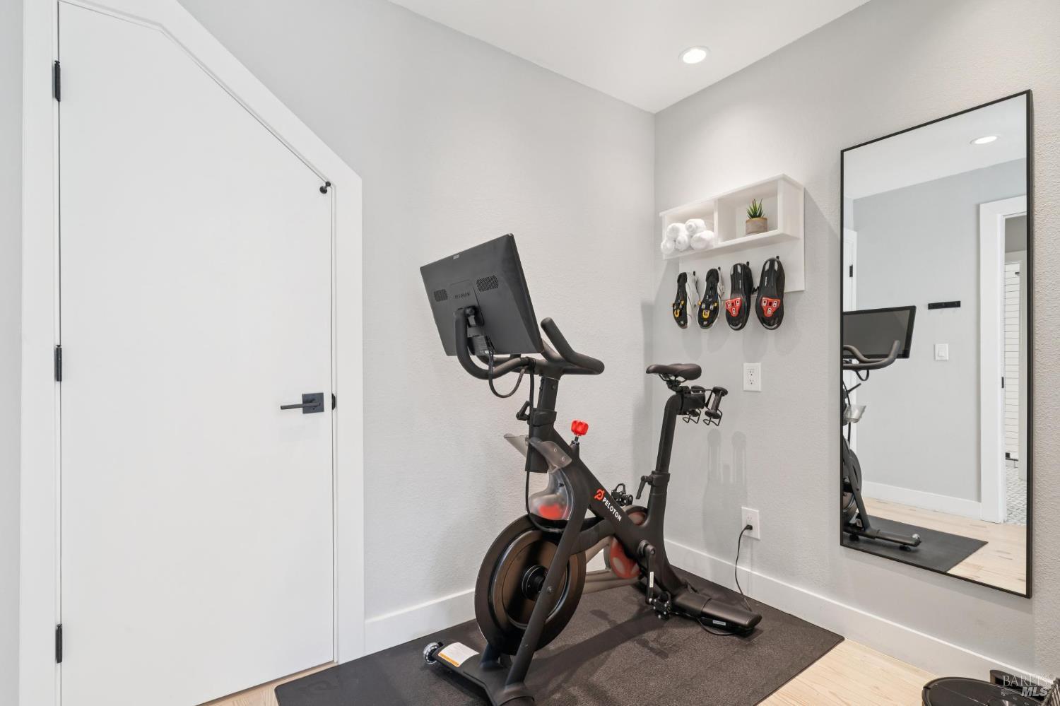 Detail Gallery Image 24 of 58 For 1372 Larkin Dr, Sonoma,  CA 95476 - 3 Beds | 3 Baths