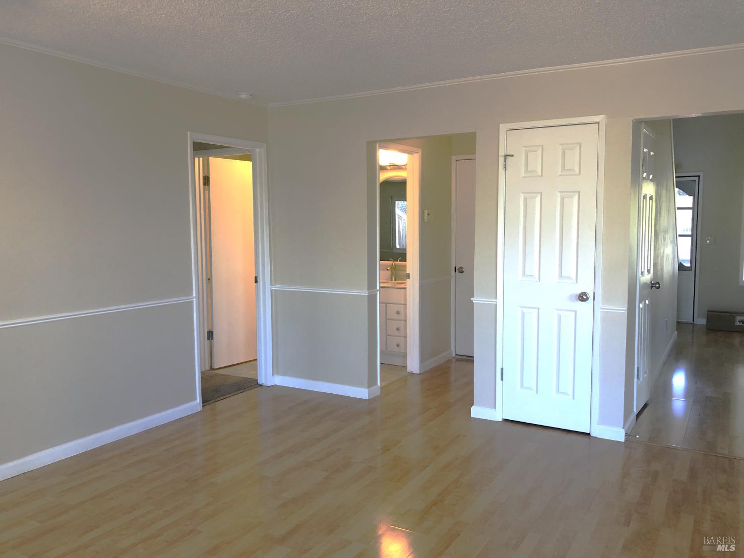 Detail Gallery Image 3 of 24 For 1508 Gladstone Way, Rohnert Park,  CA 94928 - 4 Beds | 2 Baths