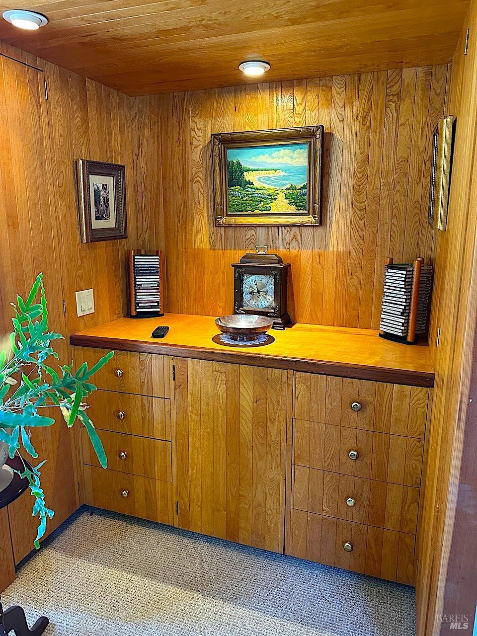 Detail Gallery Image 16 of 27 For 10360 Gary Ln, Mendocino,  CA 95460 - 2 Beds | 1/1 Baths