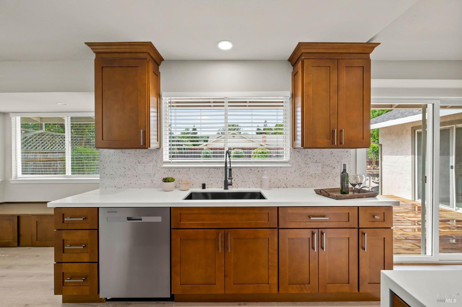 Detail Gallery Image 12 of 44 For 172 Salinas Dr, Vacaville,  CA 95688 - 4 Beds | 2 Baths