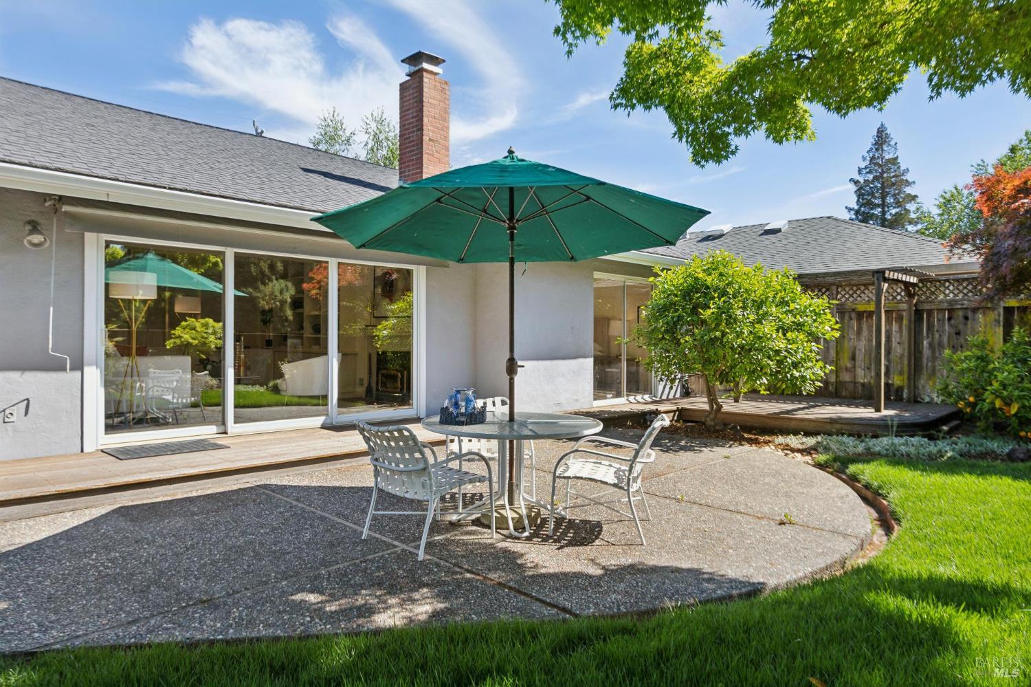 Detail Gallery Image 40 of 62 For 85 Berens Dr, Kentfield,  CA 94904 - 3 Beds | 2 Baths