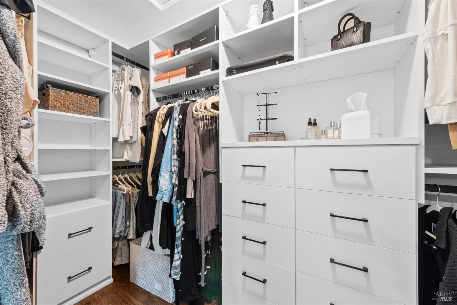 Detail Gallery Image 24 of 69 For 1929 Vintner Ct, Yountville,  CA 94599 - 3 Beds | 2 Baths