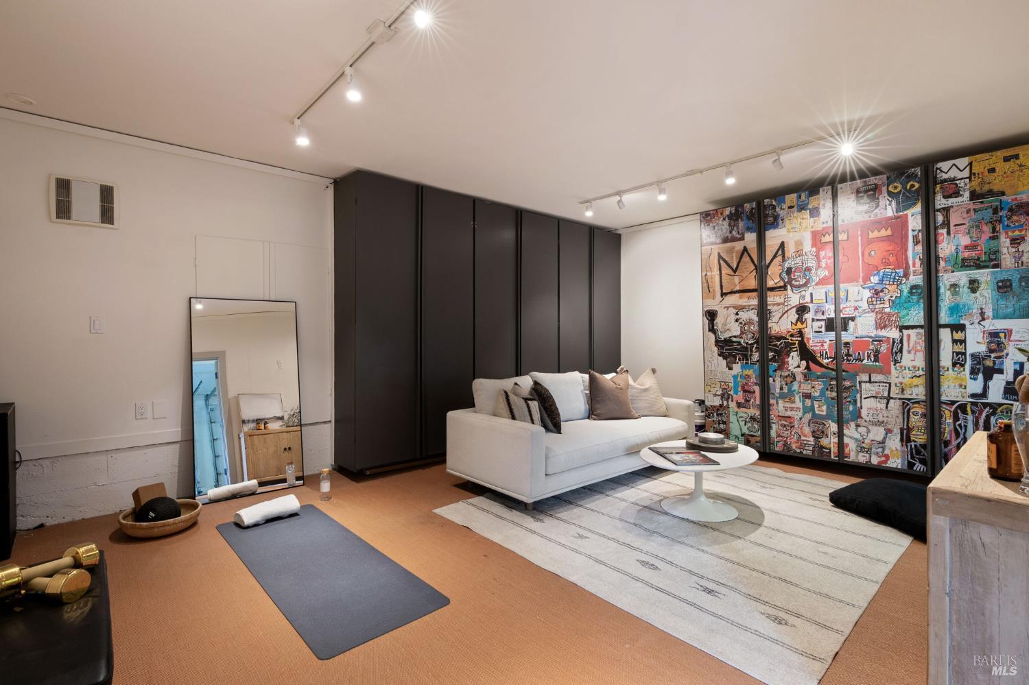 Detail Gallery Image 38 of 58 For 21 Hillside Ave, Kentfield,  CA 94904 - 5 Beds | 3/1 Baths