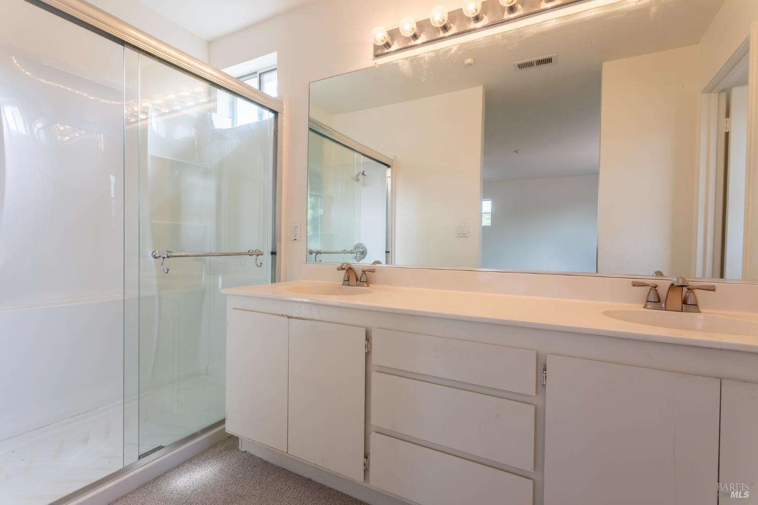 Detail Gallery Image 33 of 42 For 33004 Calle La Mirada Cmn, Union City,  CA 94587 - 3 Beds | 2/1 Baths