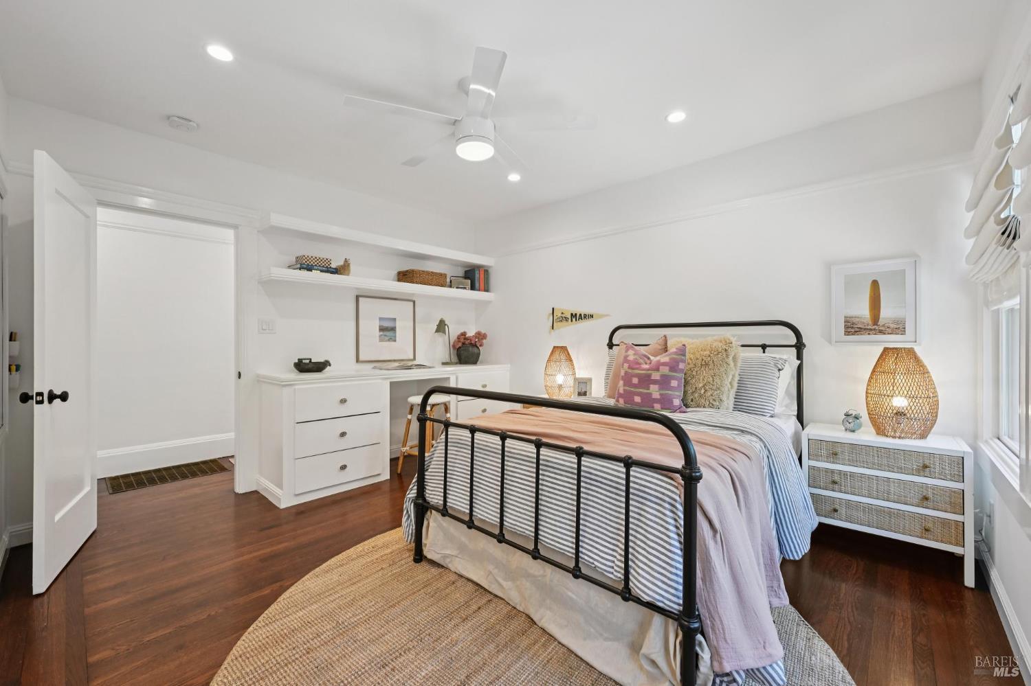 Detail Gallery Image 30 of 70 For 144 Morningside Dr, San Anselmo,  CA 94960 - 3 Beds | 2 Baths