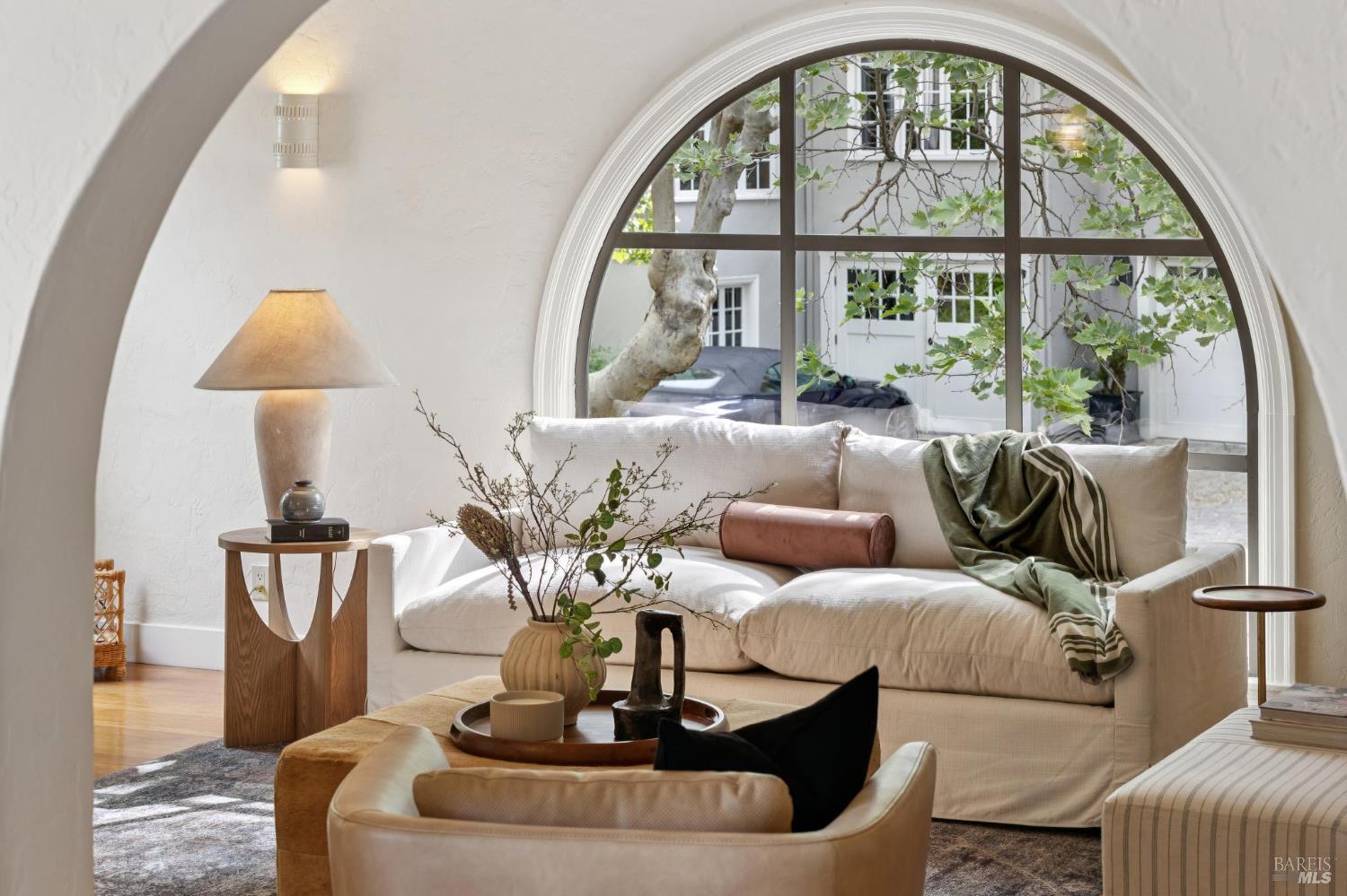 Detail Gallery Image 4 of 46 For 36 Lincoln Park, San Anselmo,  CA 94960 - 3 Beds | 2 Baths