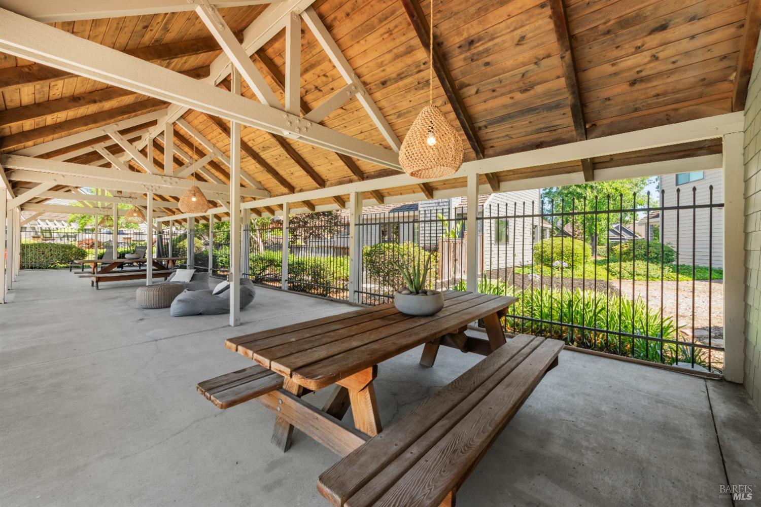 Detail Gallery Image 59 of 69 For 1929 Vintner Ct, Yountville,  CA 94599 - 3 Beds | 2 Baths