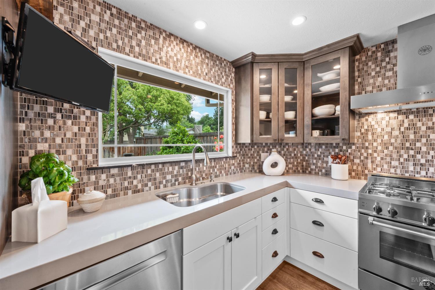 Detail Gallery Image 18 of 69 For 1929 Vintner Ct, Yountville,  CA 94599 - 3 Beds | 2 Baths