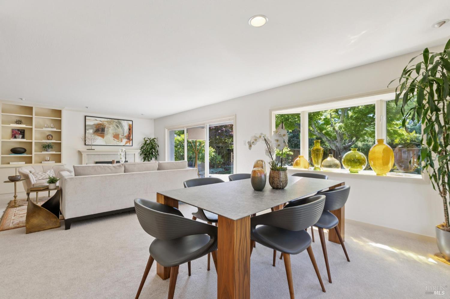 Detail Gallery Image 18 of 62 For 85 Berens Dr, Kentfield,  CA 94904 - 3 Beds | 2 Baths