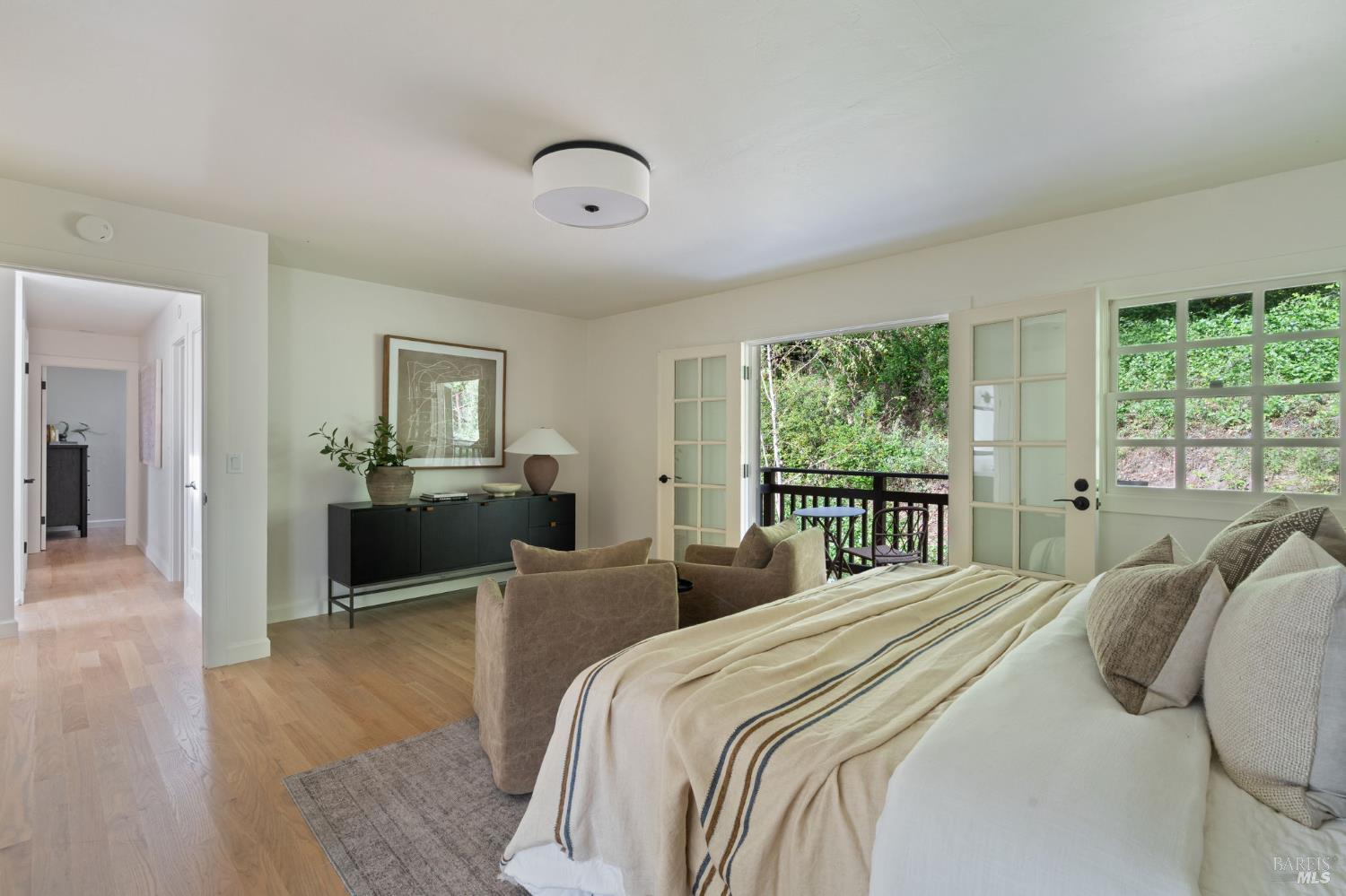 Detail Gallery Image 28 of 58 For 21 Hillside Ave, Kentfield,  CA 94904 - 5 Beds | 3/1 Baths