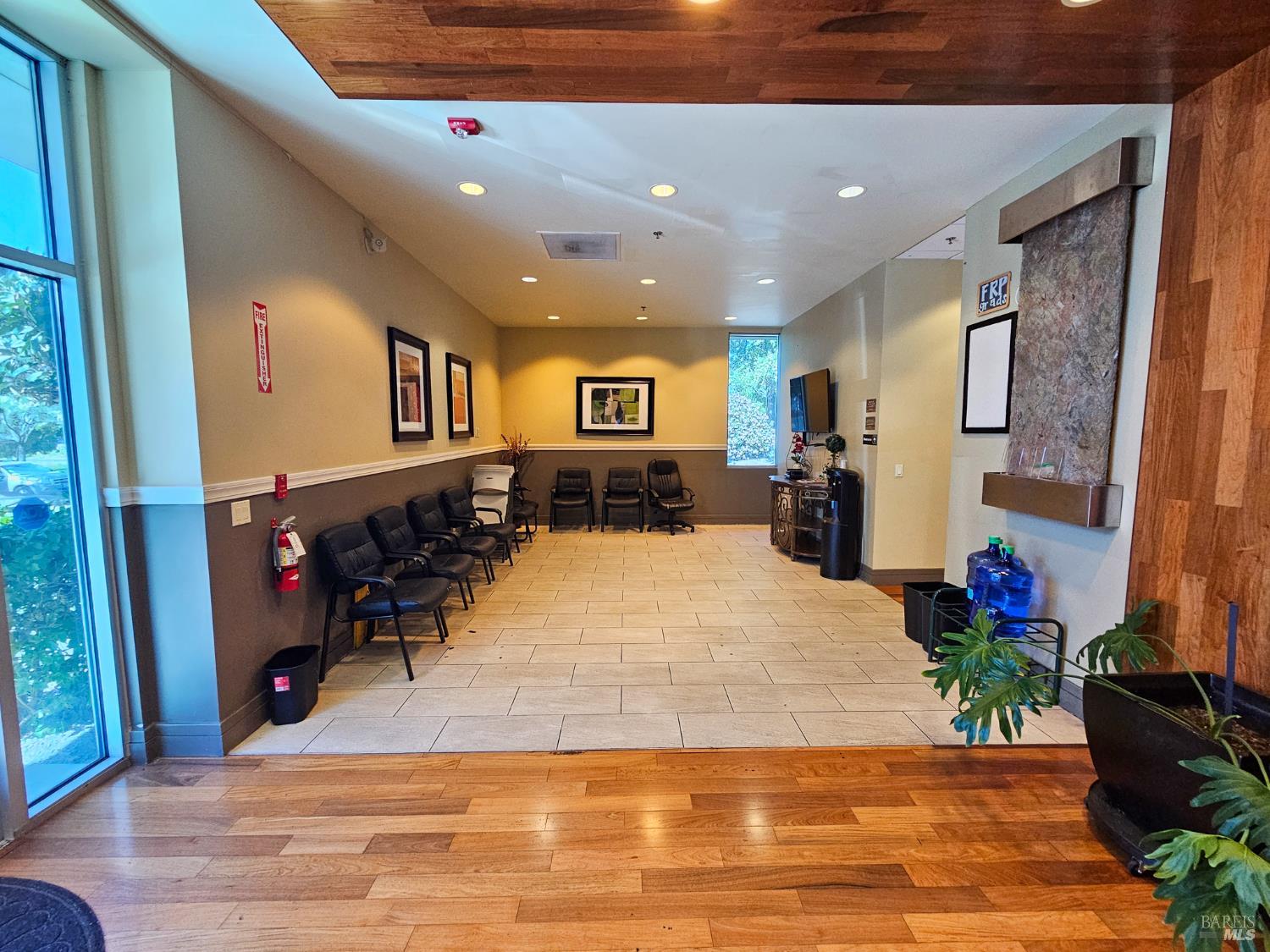 Detail Gallery Image 4 of 9 For 3160 Garrity Way, San Pablo,  CA 94806 - – Beds | – Baths