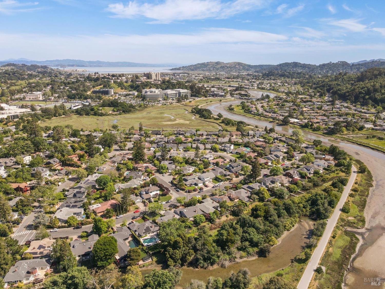 Detail Gallery Image 56 of 62 For 85 Berens Dr, Kentfield,  CA 94904 - 3 Beds | 2 Baths