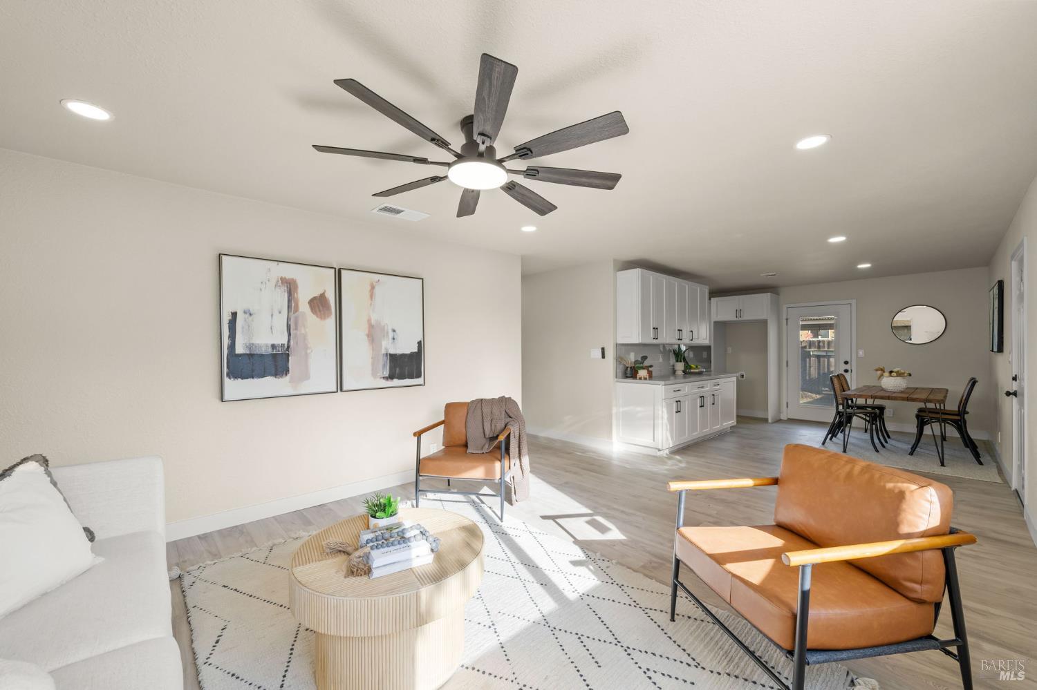 Detail Gallery Image 7 of 31 For 1113 Kellogg St, Suisun City,  CA 94585 - 4 Beds | 2 Baths