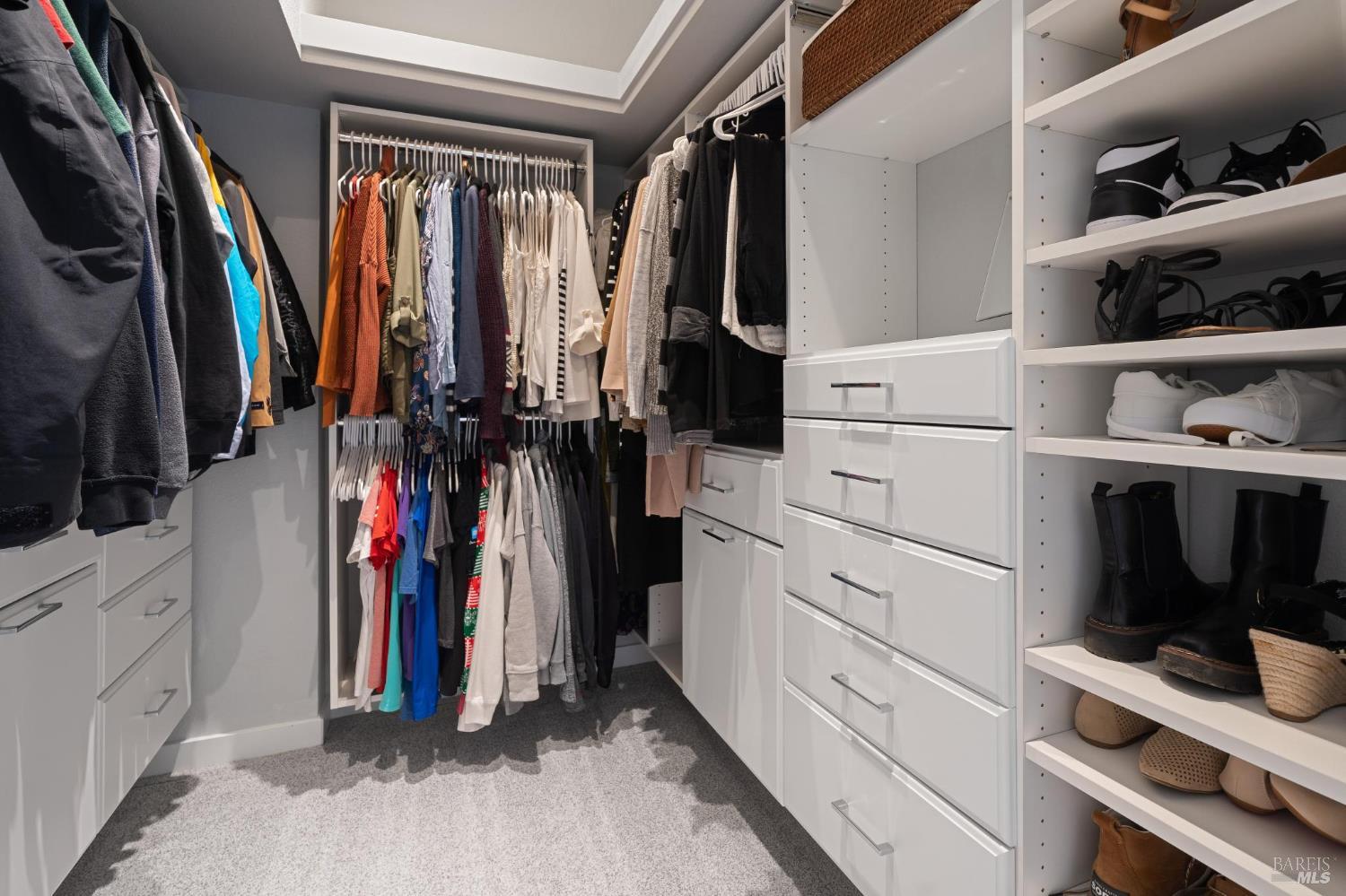 Detail Gallery Image 36 of 58 For 1372 Larkin Dr, Sonoma,  CA 95476 - 3 Beds | 3 Baths