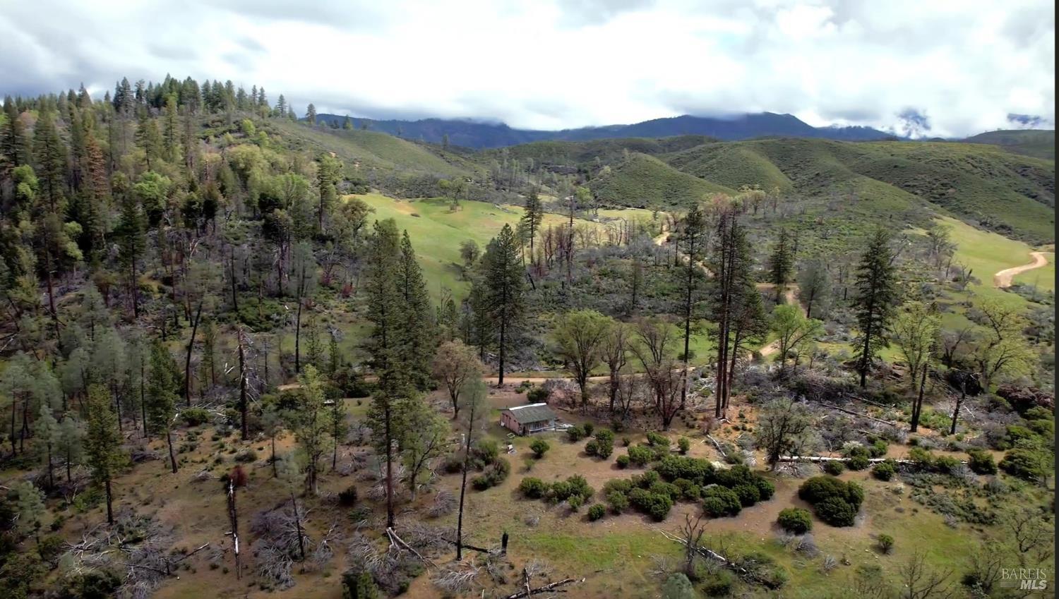 Detail Gallery Image 2 of 16 For 2168 Bear Creek Rd, Upper Lake,  CA 95485 - – Beds | – Baths