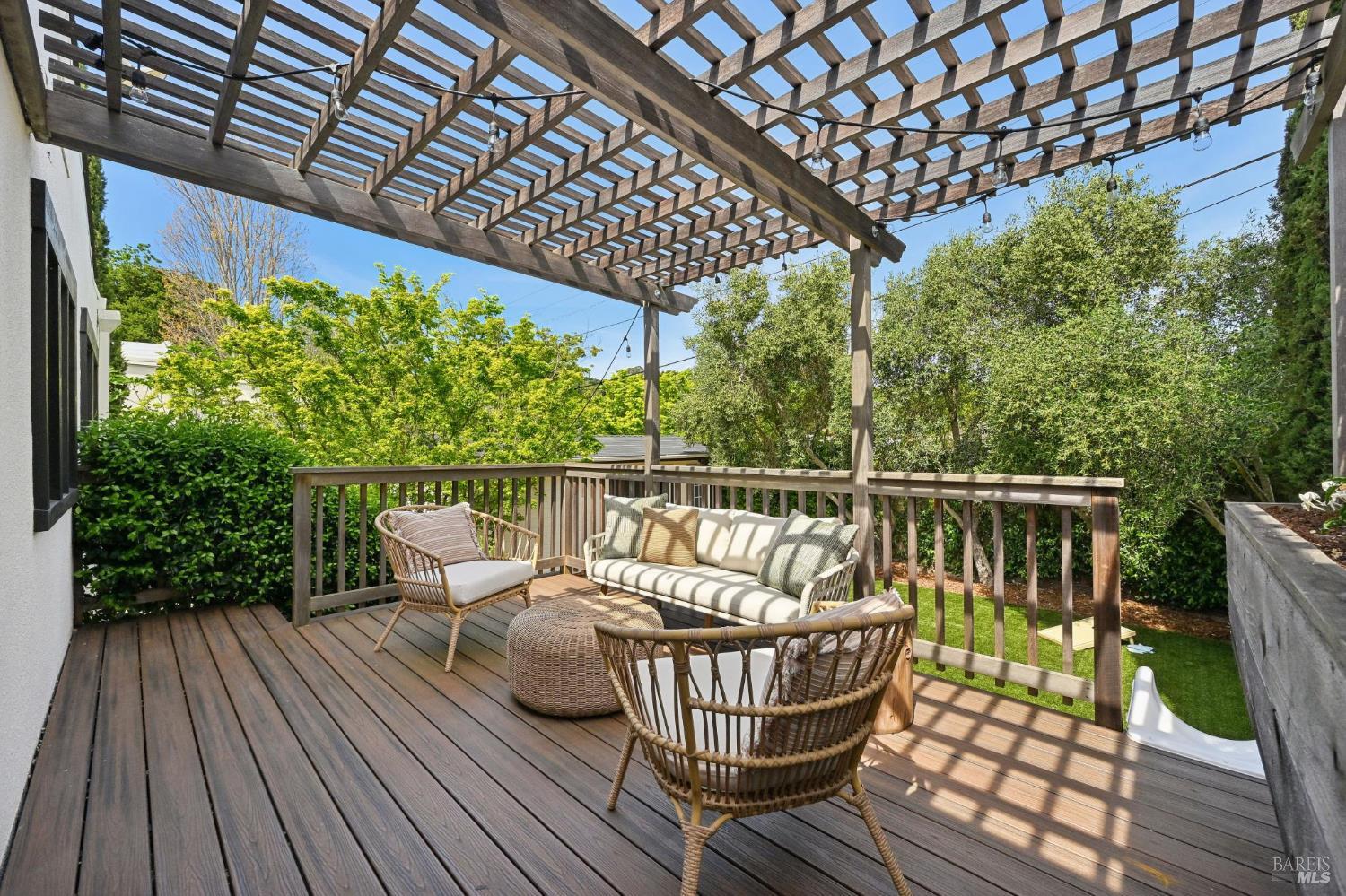 Detail Gallery Image 50 of 70 For 144 Morningside Dr, San Anselmo,  CA 94960 - 3 Beds | 2 Baths