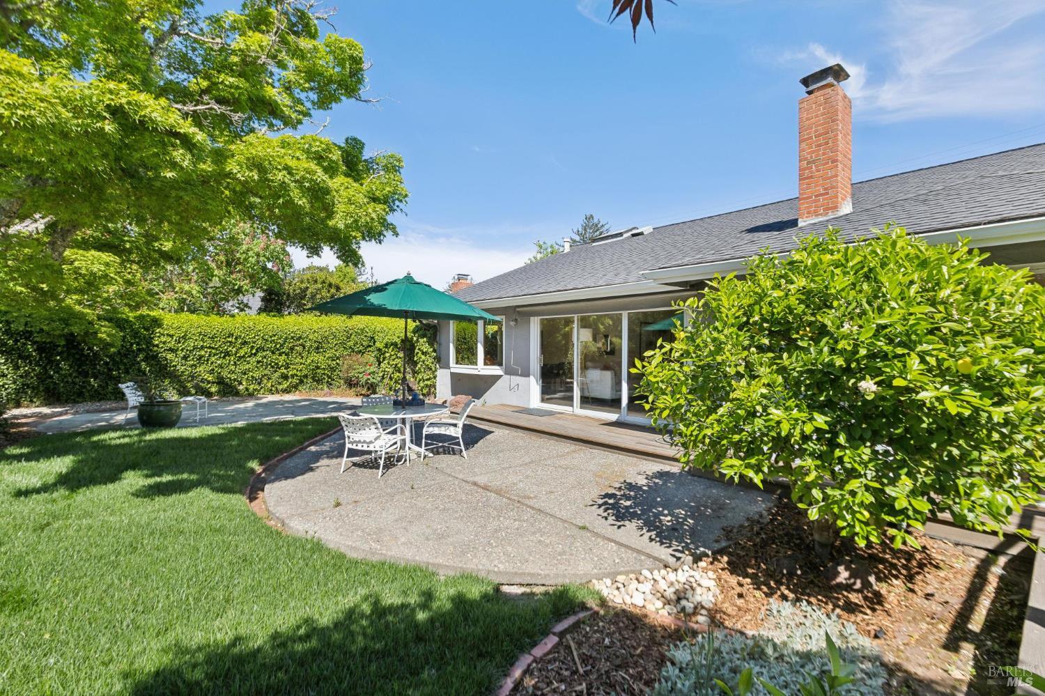 Detail Gallery Image 39 of 62 For 85 Berens Dr, Kentfield,  CA 94904 - 3 Beds | 2 Baths