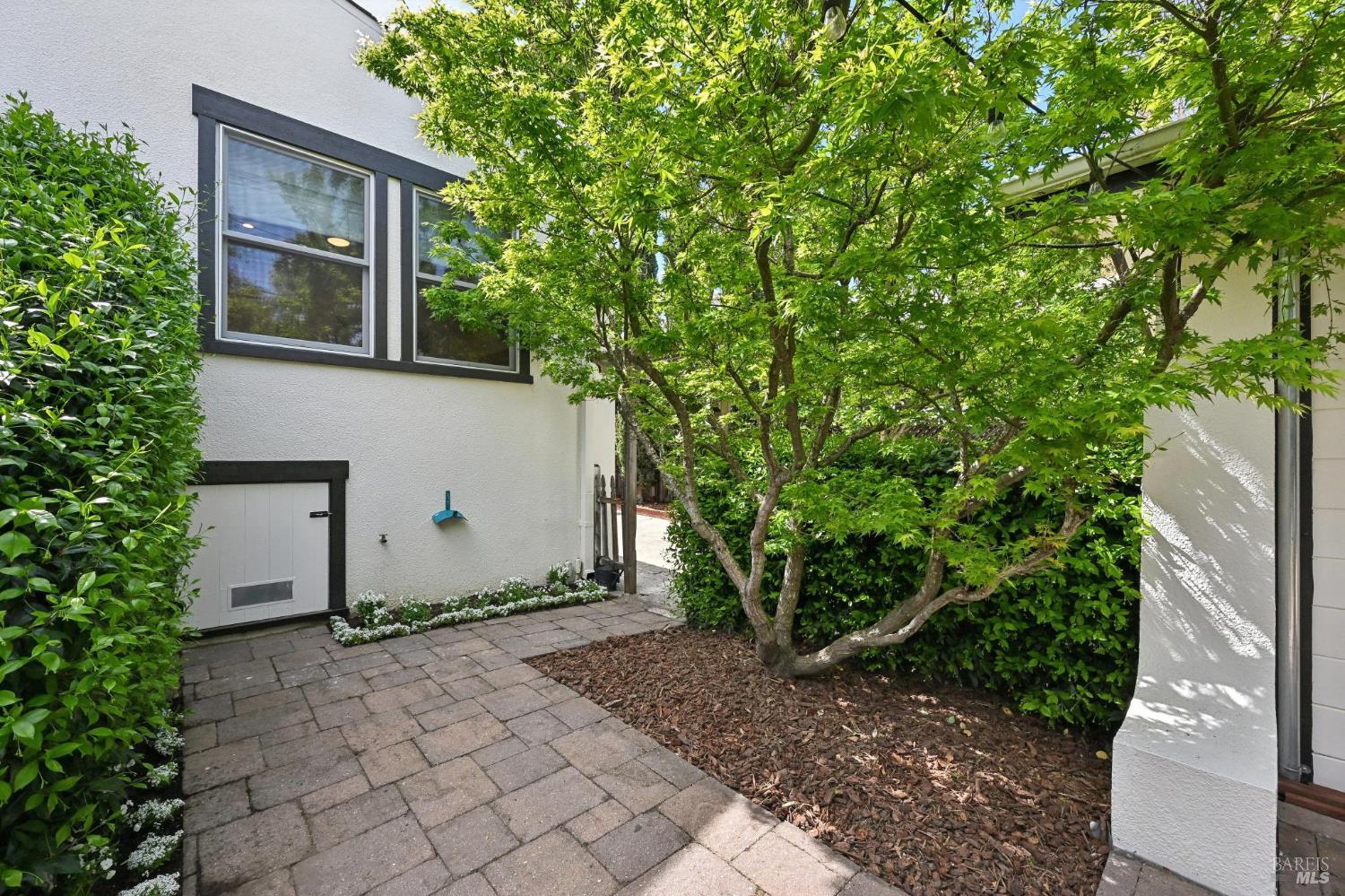 Detail Gallery Image 62 of 70 For 144 Morningside Dr, San Anselmo,  CA 94960 - 3 Beds | 2 Baths