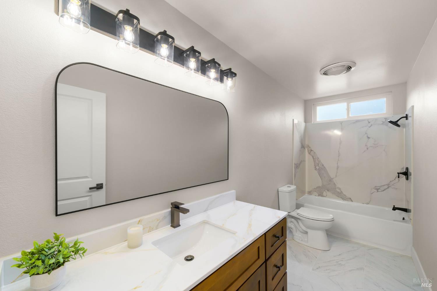 Detail Gallery Image 27 of 44 For 172 Salinas Dr, Vacaville,  CA 95688 - 4 Beds | 2 Baths