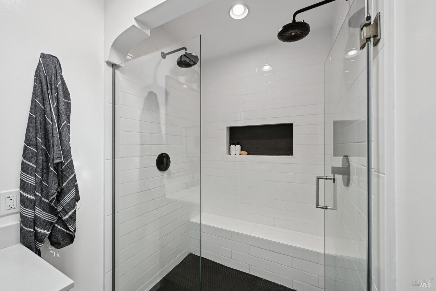 Detail Gallery Image 45 of 70 For 144 Morningside Dr, San Anselmo,  CA 94960 - 3 Beds | 2 Baths