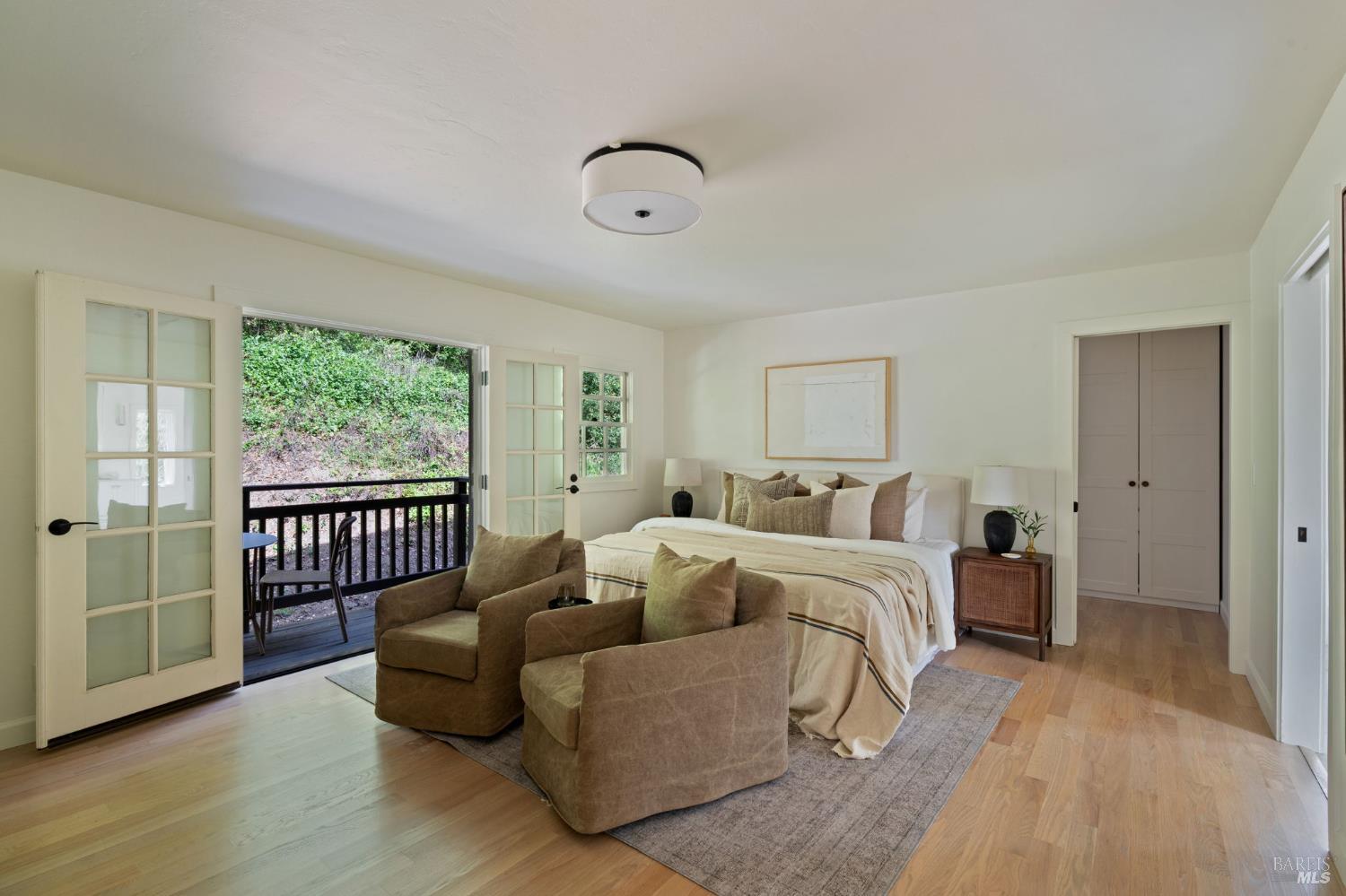 Detail Gallery Image 27 of 58 For 21 Hillside Ave, Kentfield,  CA 94904 - 5 Beds | 3/1 Baths