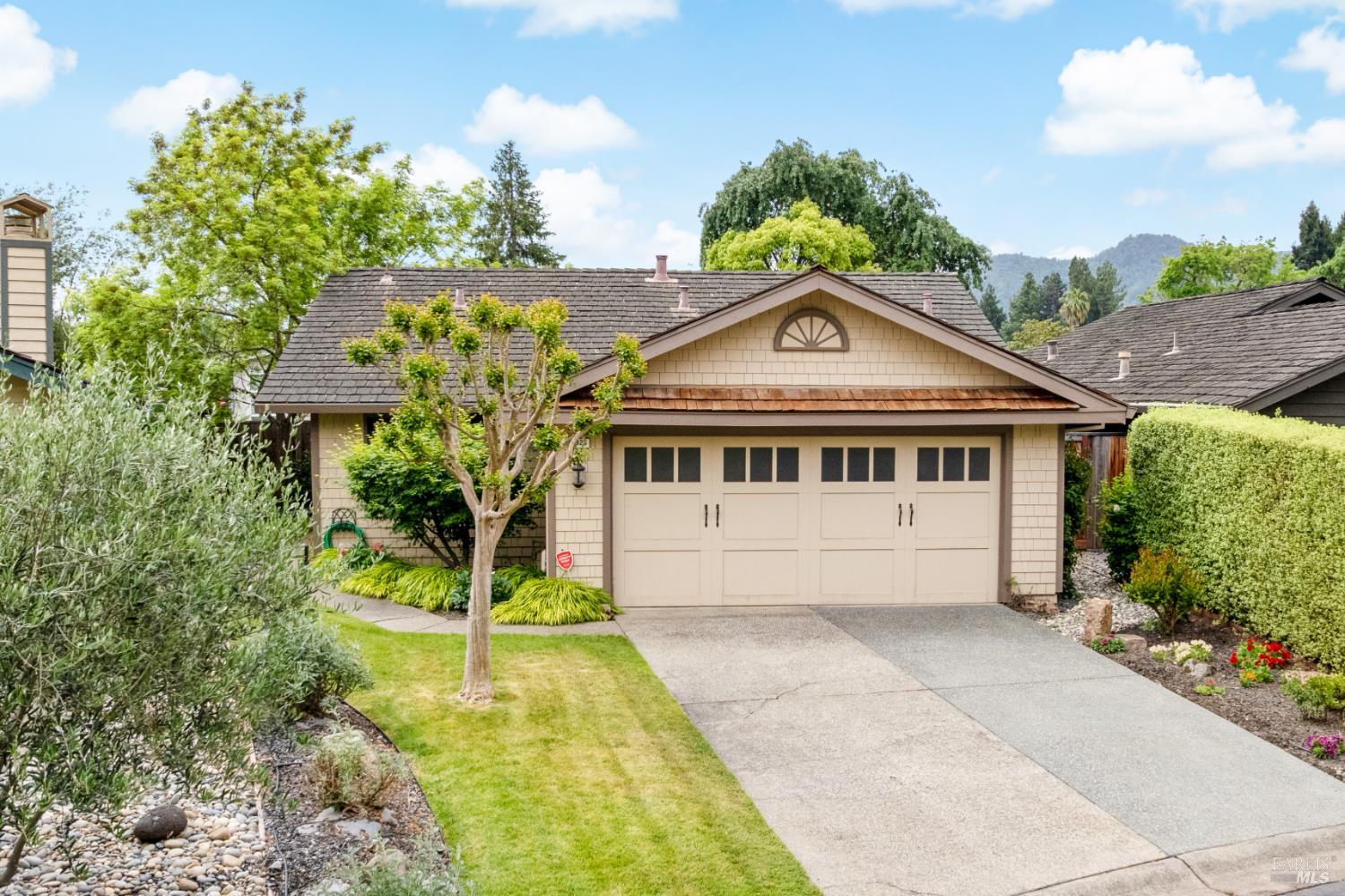 Detail Gallery Image 45 of 69 For 1929 Vintner Ct, Yountville,  CA 94599 - 3 Beds | 2 Baths