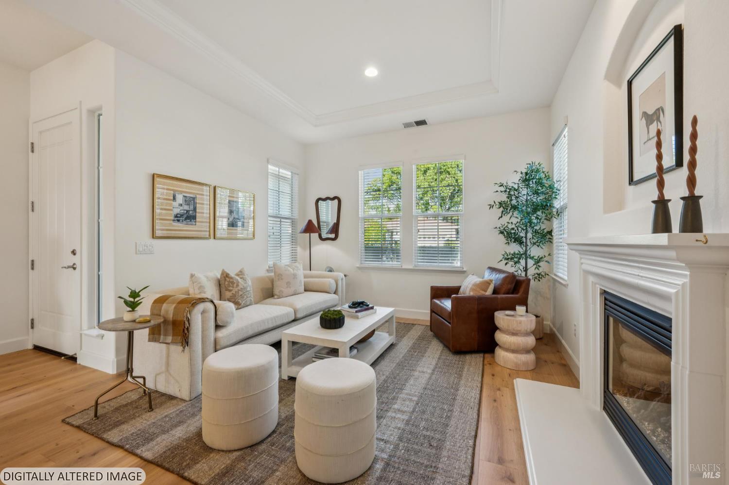 Detail Gallery Image 4 of 44 For 9216 Oak Trl, Santa Rosa,  CA 95409 - 3 Beds | 2 Baths