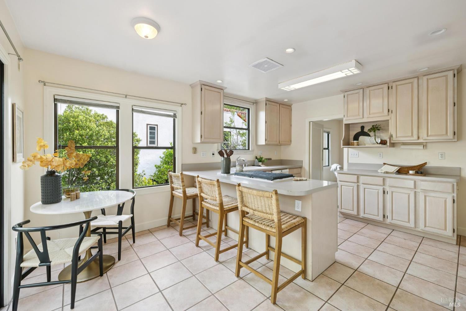 Detail Gallery Image 34 of 46 For 36 Lincoln Park, San Anselmo,  CA 94960 - 3 Beds | 2 Baths