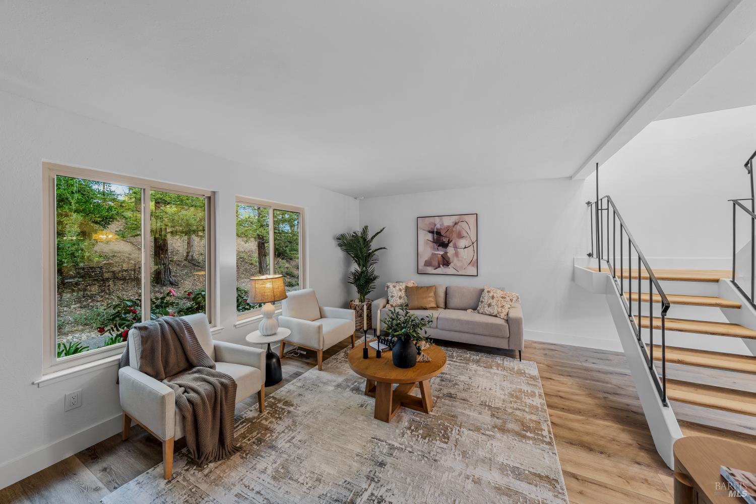 Detail Gallery Image 3 of 30 For 202 Albion Ct, Novato,  CA 94947 - 3 Beds | 2/1 Baths